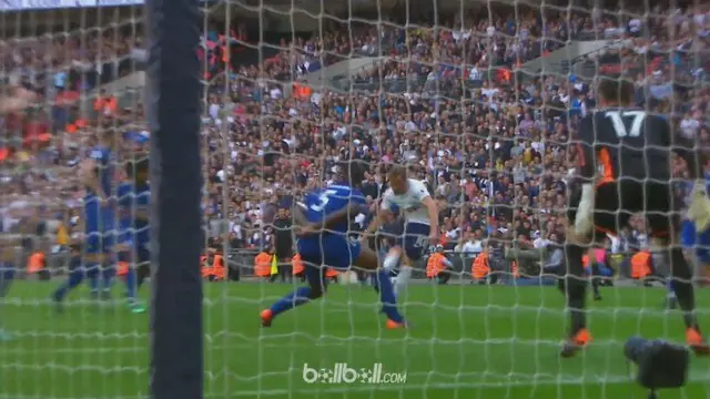 Berita video striker Inggris, Harry Kane, telah siap menghadapi Piala Dunia 2018 dengan modal gol-golnya di Premier League 2017-2018. This video presented by BallBall.