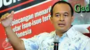Ketua Populi Center, Dr.Nico Harjanto saat menghadiri Diskusi "Kas Parpol Anggaran Rakyat atau Konglomerat", Jakarta, Sabtu (9/1/2016). Nico berharap setiap parpol memiliki badan usaha milik sendiri (Liputan6.com/Helmi Afandi) 