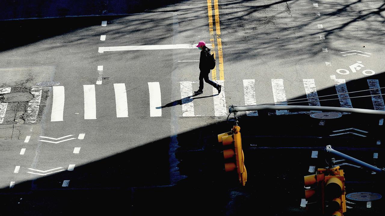 Saat Dunia Terperangkap Sunyi