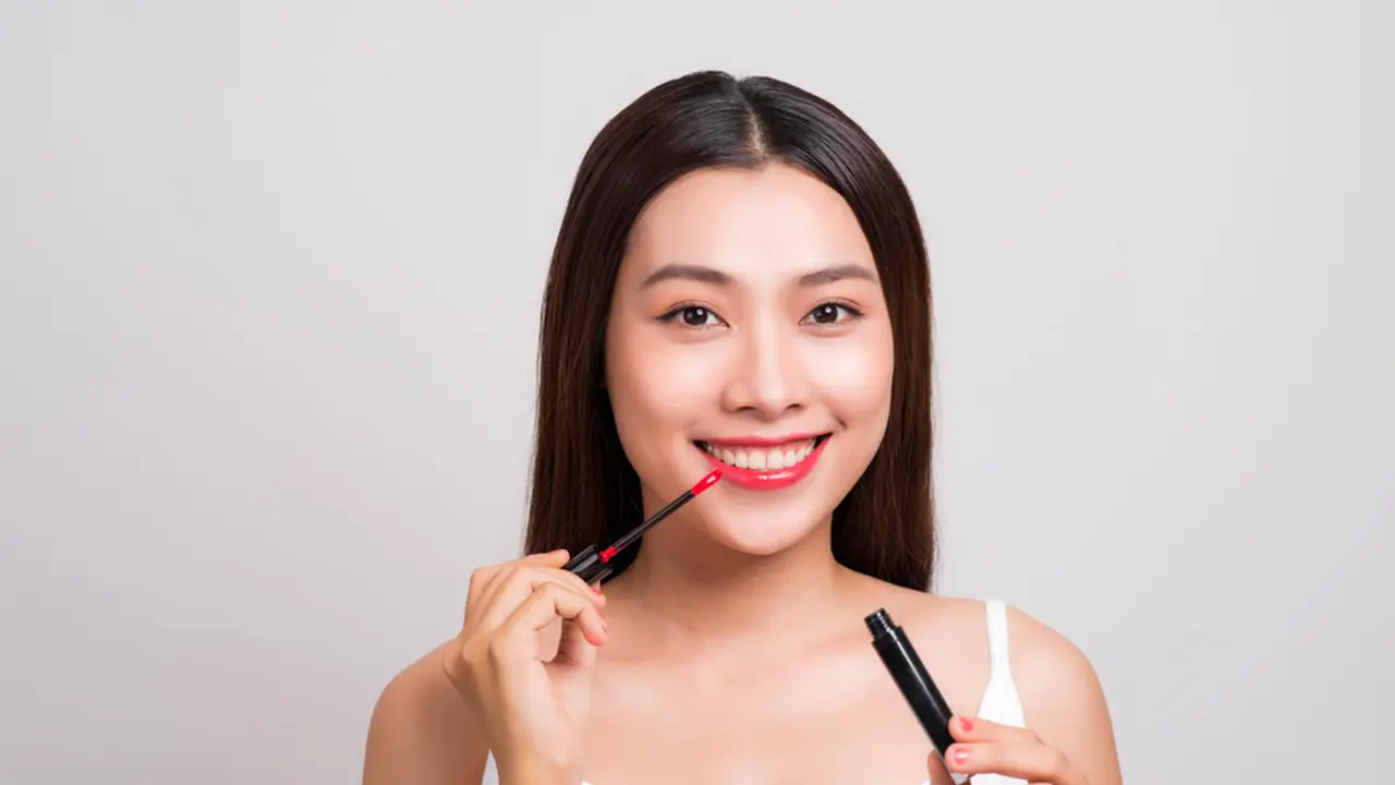 Lip Tint atau Lip Cream, Sebaiknya Pilih yang Mana Ya?