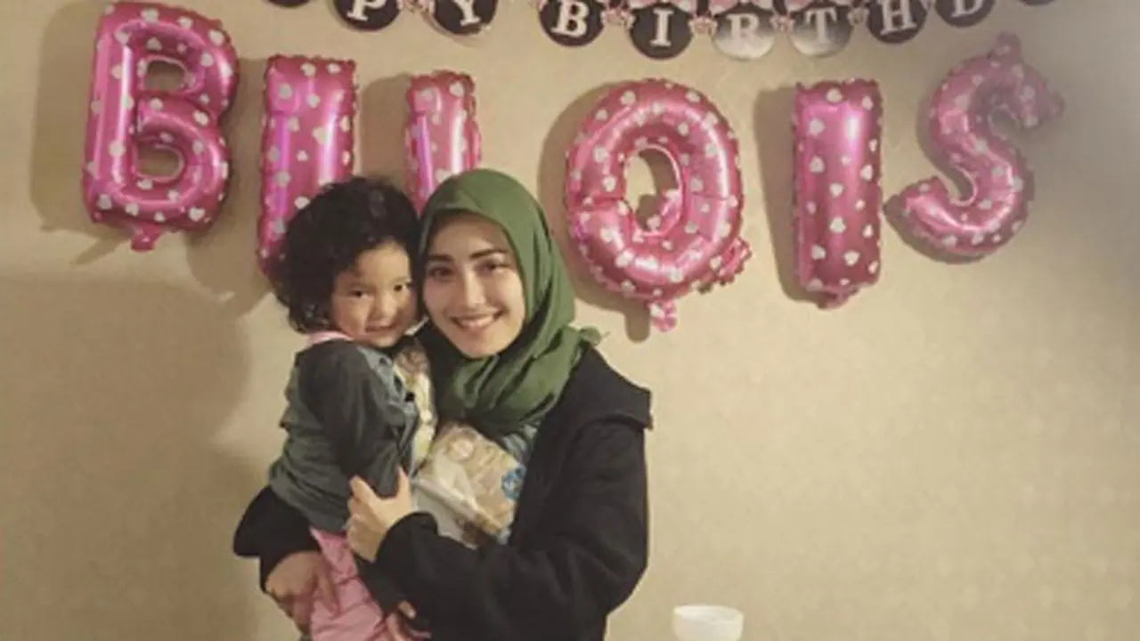 [Bintang] Ayu Ting Ting