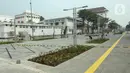 Aktivitas pekerja di Kawasan Kota Tua, Jakarta, Rabu (3/8/2022). Proyek revitalisasi jalur pedestrian di kawasan Kota Tua akan selesai pada Agustus 2022, yang sudah mencapai 98 persen. (Liputan6.com/Herman Zakharia)
