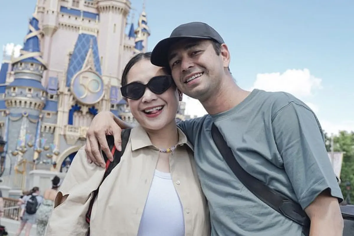Tampilan Romantis Raffi Ahmad dan Nagita Slavina Saat di Amerika Serikat, credit: @raffinagita1717