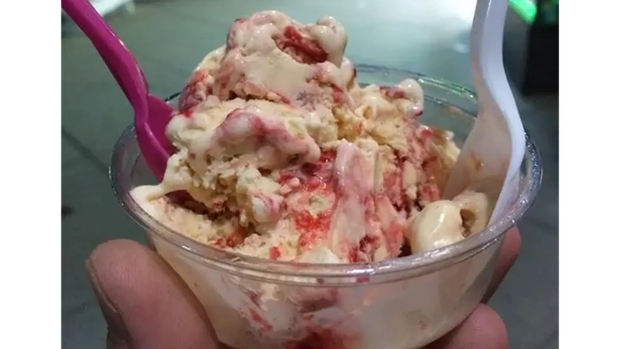 Ghost Pepper Ice-Cream, si Es Krim Pedas
