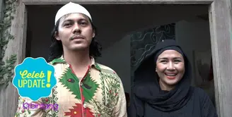 Ria Irawan resmi menikah dengan Mayky Wongkar di KUA Lebak Bulus, Jakarta Selatan. Lucunya, maskawin dari sang suami sempat tertinggal. Bagaimana sih ceritanya? #