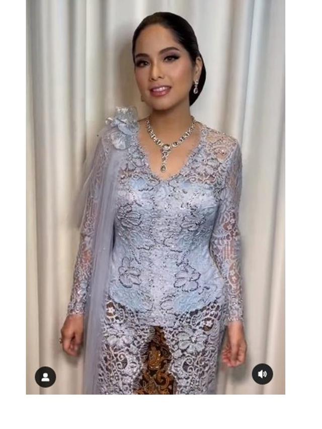 7 Potret Penampilan Annisa Pohan di Momen Pelantikan AHY, Banjir Pujian