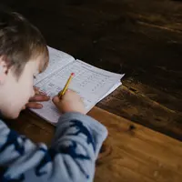 Kecerdasan anak tidak hanya dipengaruhi genetika | copyright freepik