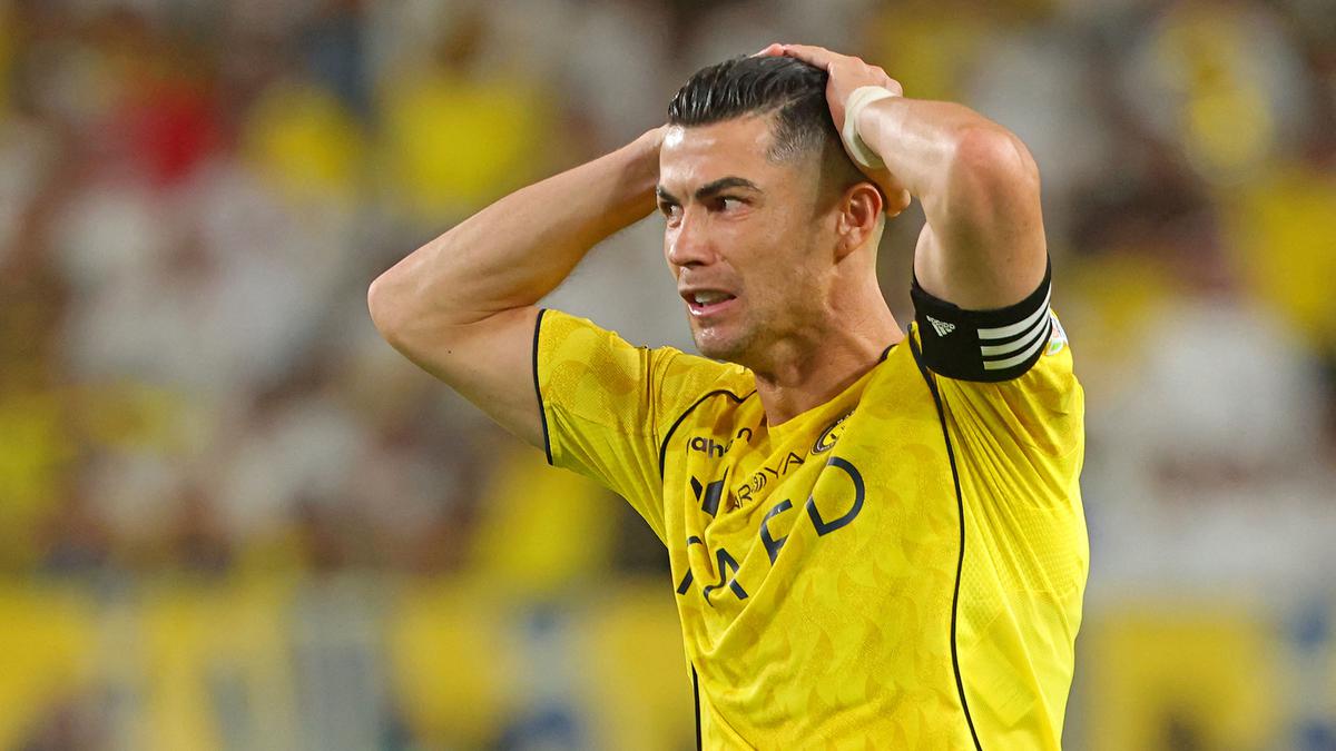 Cristiano Ronaldo Keluarkan Sinyal Pensiun