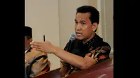Praktisi hukum tata negara Refly Harun menegaskan, jika DPR menolak Perppu Pilkada yang diterbitkan SBY, maka akan terjadi kekosongan hukum tentang Pilkada, dan untuk itu perlu RUU pencabutan Perppu tersebut, Jakarta, Rabu (15/10/2014) (Liputan6.com/Andri