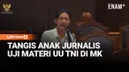 Eva Miliani Pasaribu, anak dari Rico Sempurna Pasaribu seorang wartawan tewas dibakar di Kabupaten Karo, Sumatera Utara, tak bisa menahan tangisnya dalam sidang pengujian materiil.