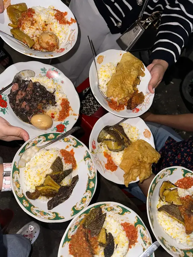 Rekomendasi Tempat Makan Enak di Ampel Surabaya