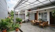 7 Desain Teras Rumah Berdempetan agar Sirkulasi Udara Lancar, Trik Cerdas di Lahan Sempit