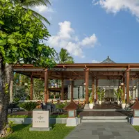 Arwana, restoran terbaru The Laguna Bali  menawarkan pengalaman bersantap di tepi pantai yang tak terlupakan. [The Laguna Bali].