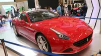 Ferrari California hadir di GIIAS 2017 di booth PT Mandiri Utama Tunas. 