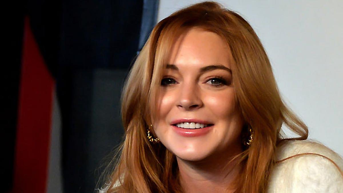 Porno birodar HD opani bezovta qildi