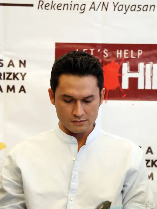 "Mencari sih, kandidat sih ada ya tapi yang sehati saya yang ngomong," kata lelaki kelahiran Tasikmalaya, Jawa Barat, 36 tahun silam ini. (Nurwahyunan/Bintang.com)