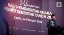 Ketua KPU RI Ilham Saputra memberikan sambutan saat peluncuran Hari Pemungutan Suara Pemilu Serentak Tahun 2024 di Gedung KPU, Jakarta, Senin (14/2/2022). KPU RI menetapkan Rabu 14 Februari 2024 sebagai hari dan tanggal untuk pemungutan suara pada Pemilu Serentak 2024. (Liputan6.com/Faizal Fanani)