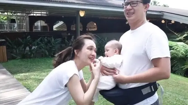 Sudah Berusia Empat Bulan, Ini 7 Momen Shandy Aulia Ajak Baby Claire ke Bandung