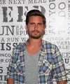 Mantan kekasih Kourtney Kardashian, Scott Disick, kembali membuat netizen heboh tentang beredarnya kabar dirinya terlibat cinta segitga dengan Jenner bersaudara. (AFP/Bintang.com)