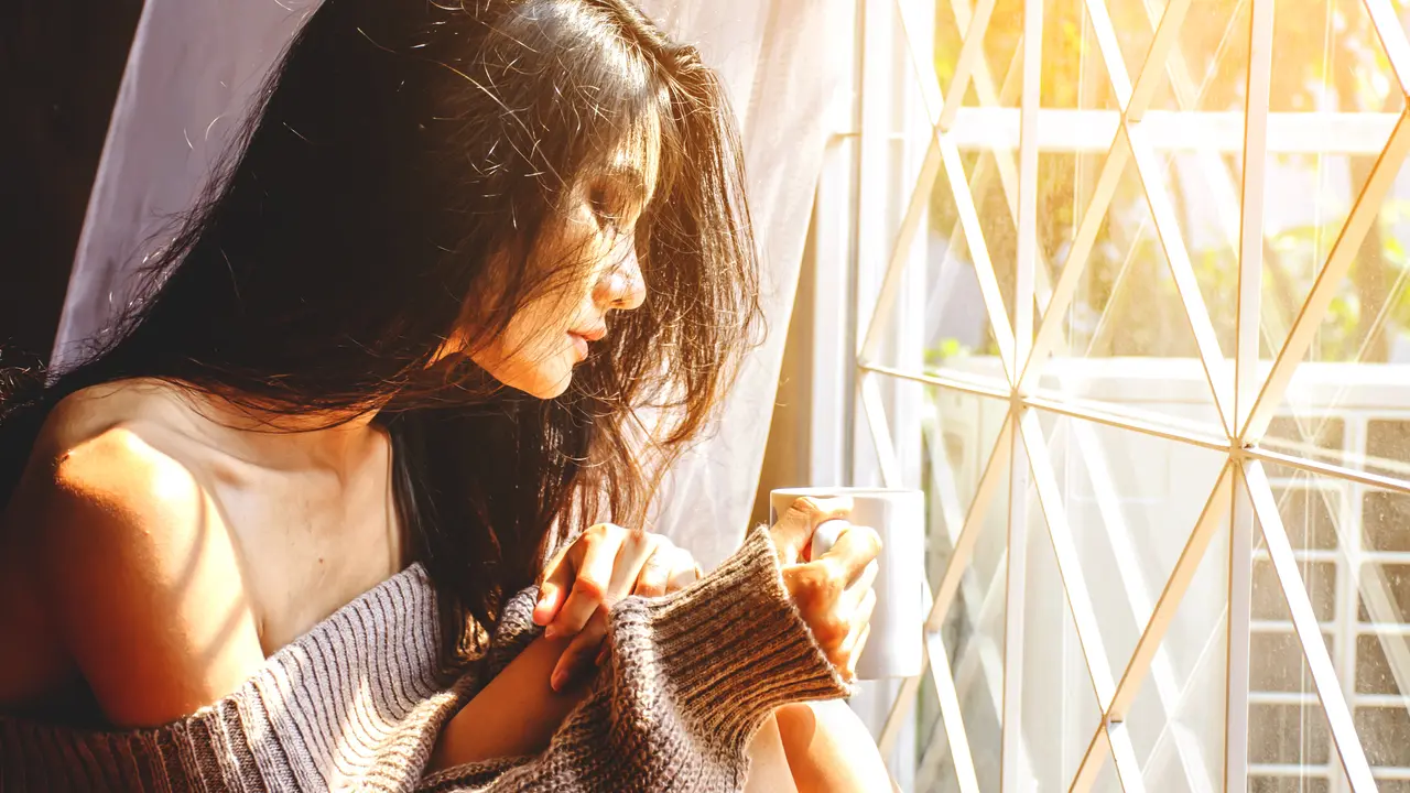 perempuan dan cinta bertepuk sebelah tangan