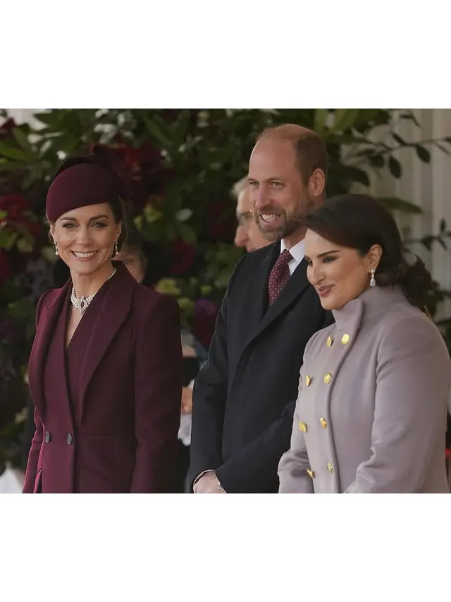 Potret Anggun Kate Middleton Kenakan Perhiasan Pribadi Ratu Elizabeth II Saat Sambut Tamu Kerajaan