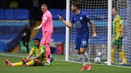 Christian Pulisic berhasil menjebol gawang West Brom terlebih dahulu memanfaatkan pantulan dari tendangan bebas Marcos Alonso yang mengenai tiang gawang West Brom. (Foto: AFP/Pool/Mike Hewitt)