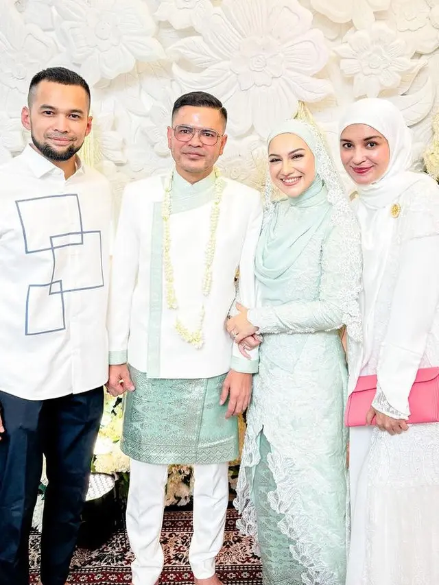 Shireen Sungkar dan Tengku Wisnu saat Hadir Akad Nikah Irish Bella dan Haldy Sabri.