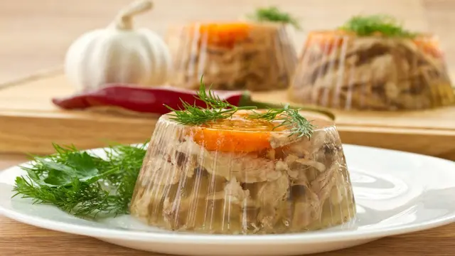 Makanan Khas Rusia Kholodets