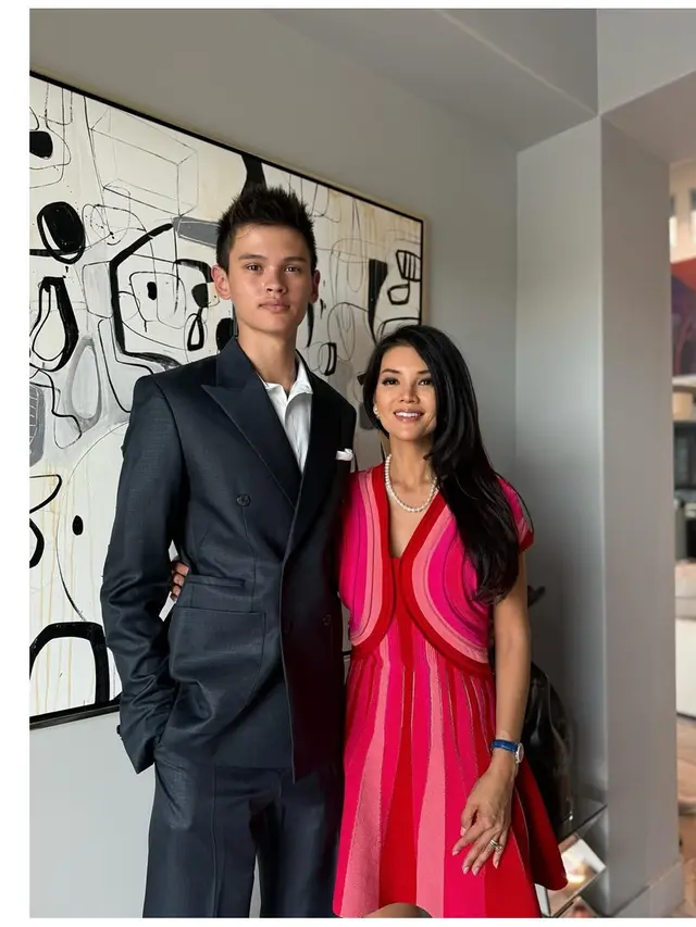 6 Potret Terbaru Armand Anak Farah Quinn Diterima di Boston University, Bikin Bangga
