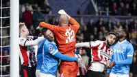 Duel PSV kontra Napoli di ajang Liga Champions 2025/2026. (Robin van Lonkhuijsen / ANP / AFP)
