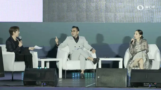 Raffi Ahmad dan Nagita Slavina bersama Nichkhun 2PM