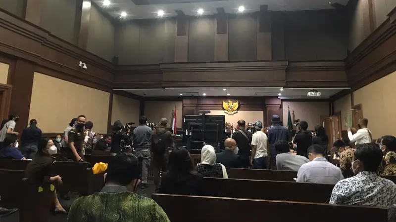 Sidang perdana kasus dugaan korupsi pada PT Asabri