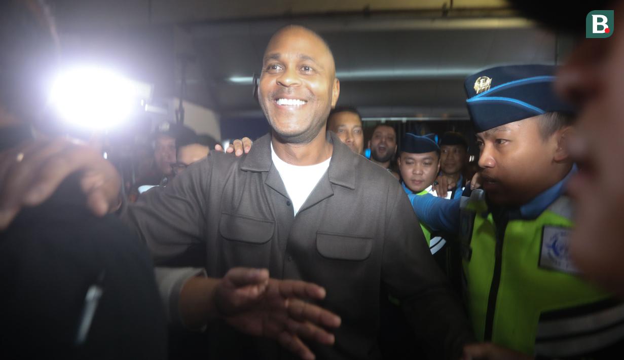 <p>Kedatangan pelatih baru Timnas Indonesia, Patrick Kluivert di Terminal 3, Soekarno Hatta, Tangerang, Banten, Sabtu (11/01/2025). (Bola.com/M Iqbal Ichsan)</p>