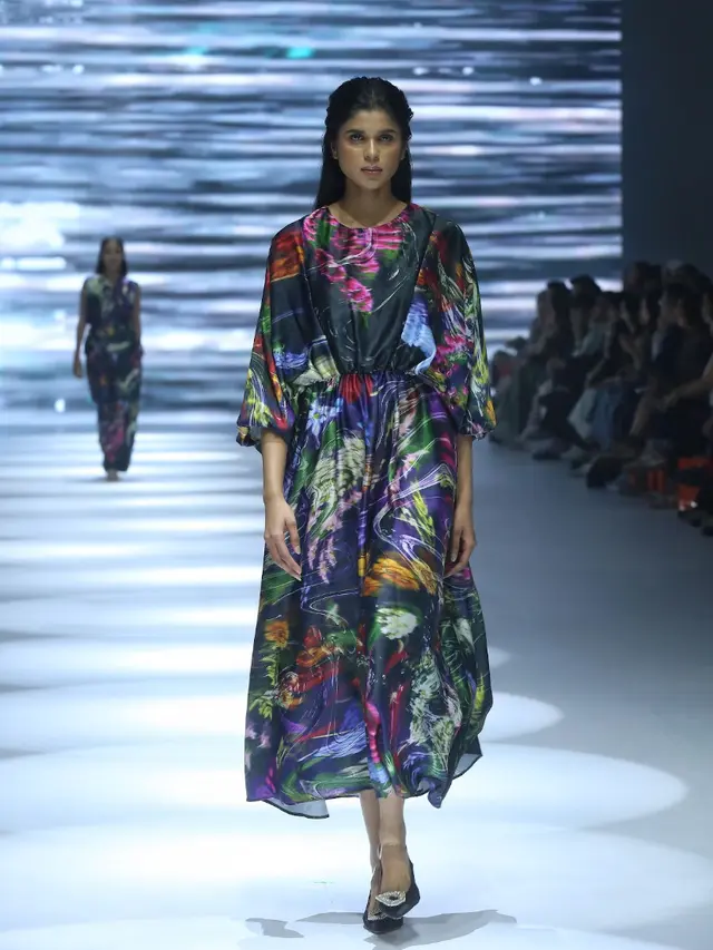 Koleksi Pakaian Ready to Wear K.A.L.A Studio di JFW 2025. [Adrian/Fimela]