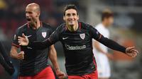 Penyerang Athletic Bilbao, Aritz Aduriz, menjadi pemain tersubur sementara di Spanyol dengan koleksi 20 gol. Aduriz mencetak tiga gol dalam kemenangan 3-0 atas Rayo Valecano. (AFP/CHRISTOF STACHE)