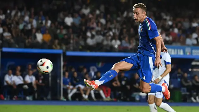 Foto: Melihat Gol Ajib Davide Frattesi Saat Membawa Italia Menaklukkan Bosnia-Herzegovina