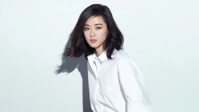 [Bintang] Selain Ingin Jadi Pramugari, Ini 7 Fakta Menarik Jun Ji Hyun