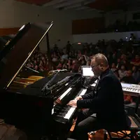 Konser Kerispatih (Andy Masela/Bintang.com)