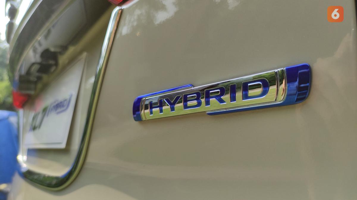 Suzuki Bicara Penjualan Mobil Hybrid yang Kalah dari BEV