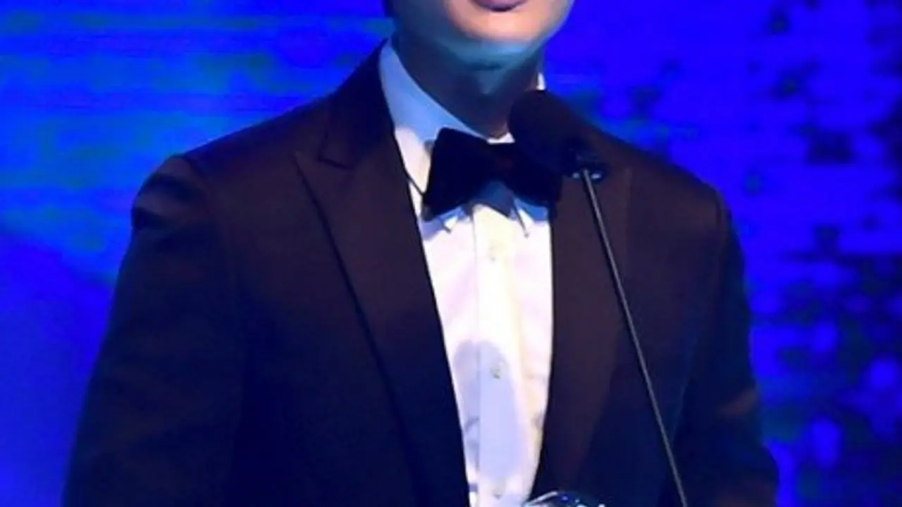 Onew SHINee