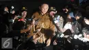 Gubernur DKI Jakarta, Basuki Tjahaja Purnama (Ahok) usai diperiksa KPK, Jakarta, Selasa (10/5). Ahok mengaku dicecar penyidik KPK sebagai saksi dalam kasus dugaan suap pembahasan dua Raperda Reklamasi Teluk Jakarta. (Liputan6.com/helmi Afandi)