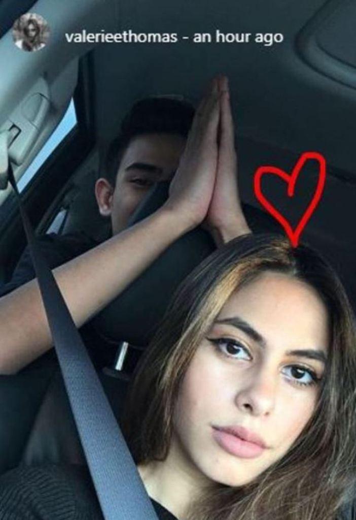 Jalan Jalan Bareng Adik Anak Jeremy Thomas Bebas Dari Penjara Showbiz Liputan6 Com