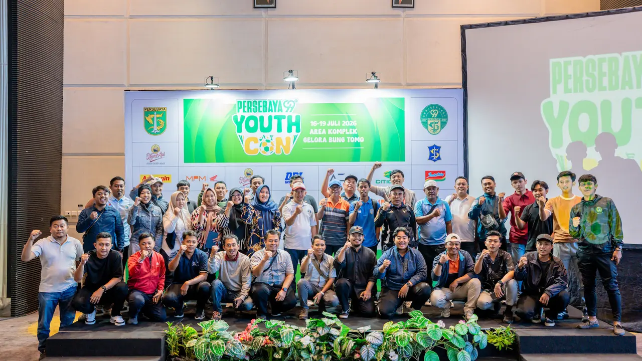 Persebaya Surabaya, Andie Peci