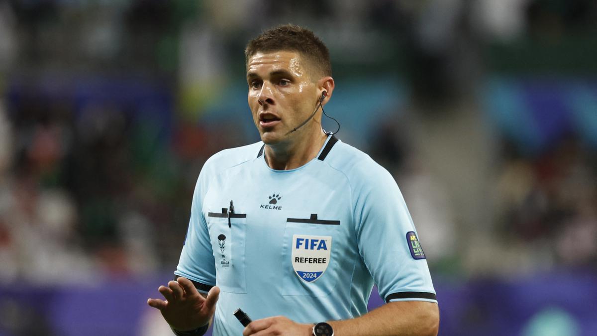 Netizen Puji Wasit Shaun Evans yang Memimpin Laga Timnas Indonesia U-23 ...