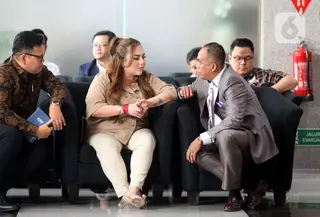 Penyidik KPK juga sempat menggeledah rumah Ridwan Kamil. (Liputan6.com/Helmi Fithriansyah)