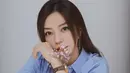Aktris yang mulai debut jadi aktris pada 1994 ini terlihat sangat menawan meski sudah berusia kepala empat. Paras cantiknya ini bahkan disebut netizen bak seorang ABG. Ya, pemeran Ah Mui memang awet muda dengan kulit kencang dan paras cantik. (Liputan6.com/IG/Vicki_zhaowei)