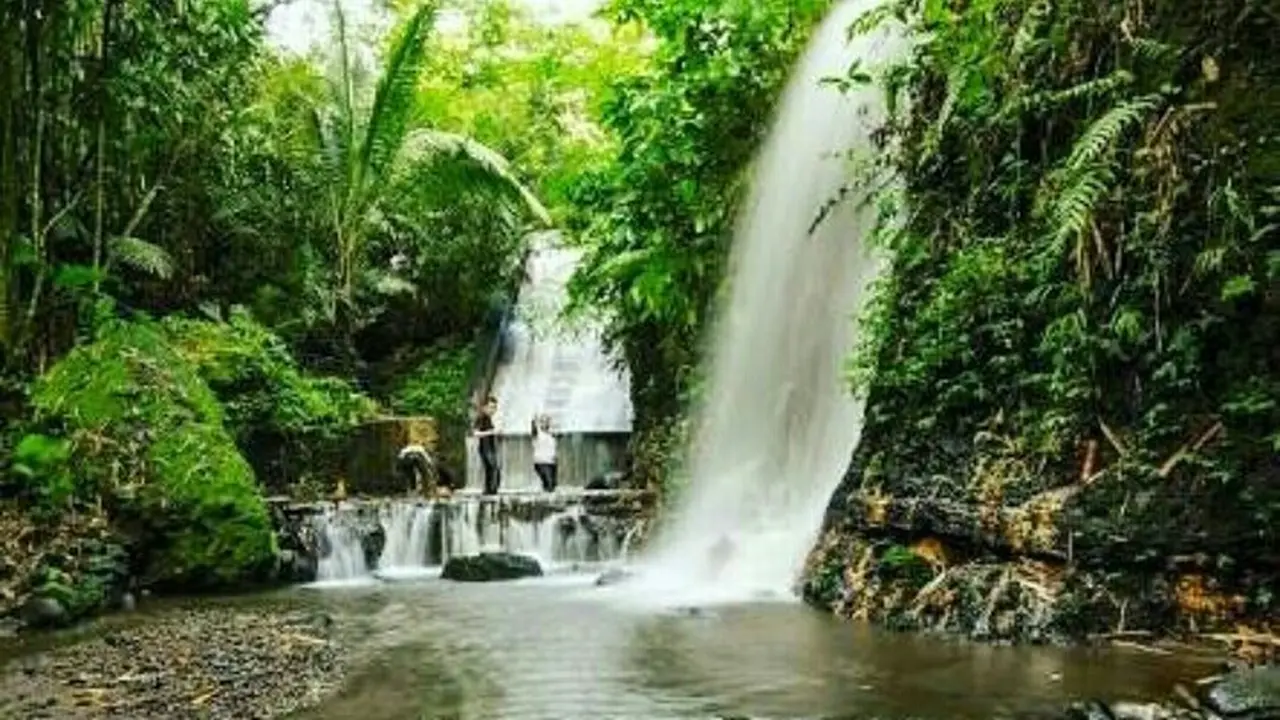 Pagi di Lereng Merapi Bersama Salak, Sungai dan Tarian