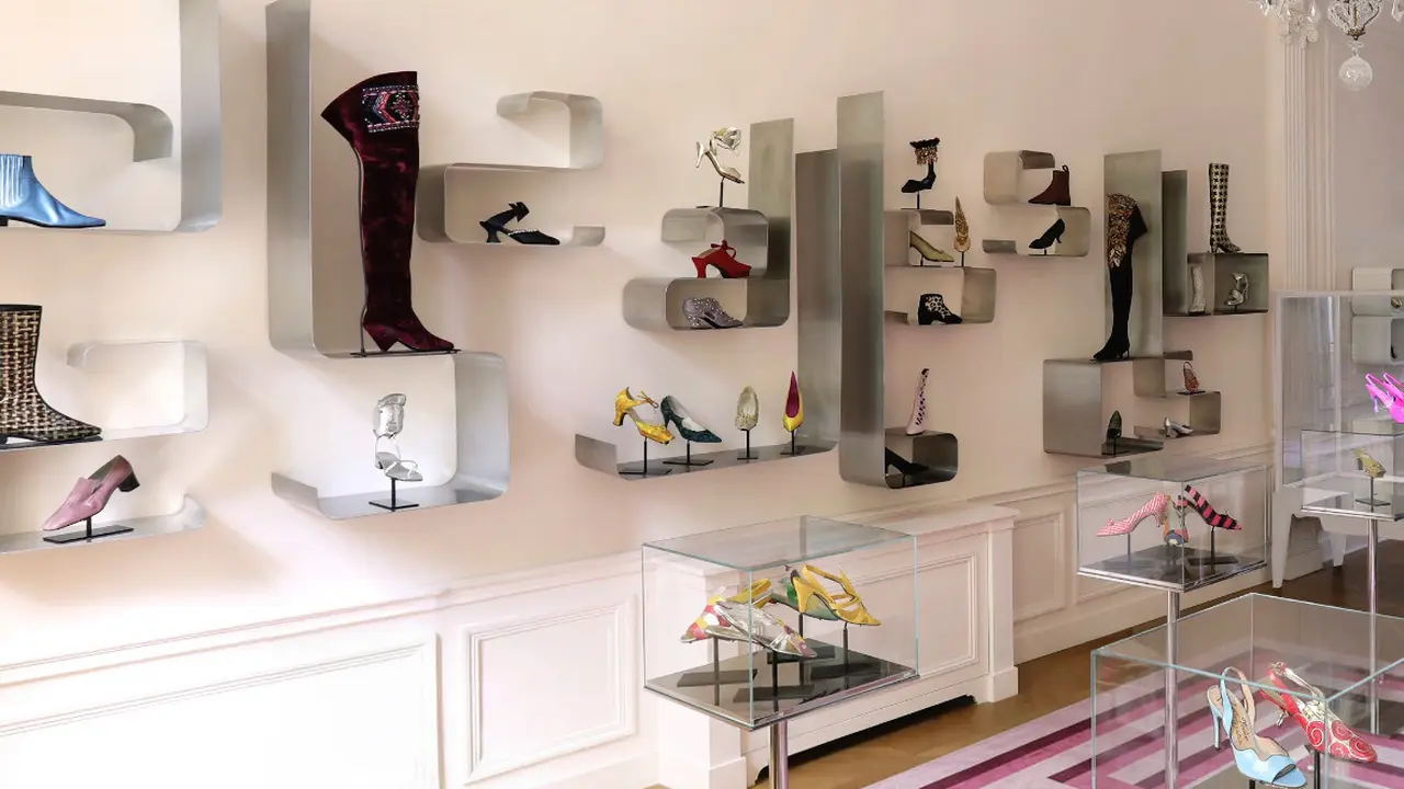 Kini hadir Maison Vivier, Rumah Warisan Brand Sepatu Mewah Paris Roger Vivier. Dok. Roger Vivier