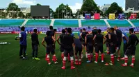PSM saat menjajal Stadion Jalan Besar, Singapura, jelang laga kontra Home United di Piala AFC 2019. (Bola.com/Abdi Satria)