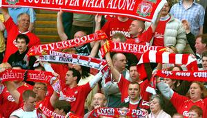 Salah satu sponsor Liverpool baru-baru ini menyatakan permintaan maaf ke publik usai mengganti logo klub demi kepentingan pemasaran.